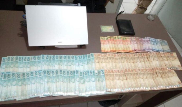 Carteira perdida com R$ 7,7 mil é encontrada em Jacinto Machado