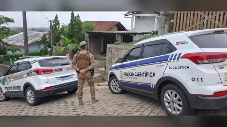 Homem é preso após invadir casa de ex-companheira e esfaquear pastor