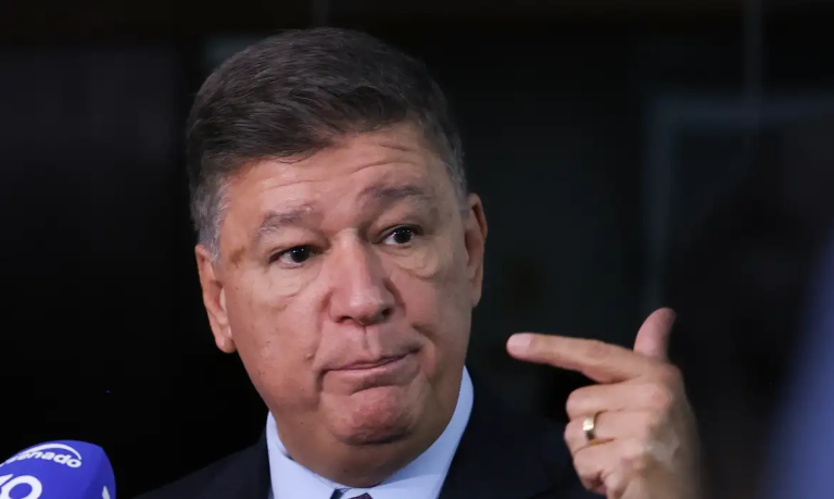 Senador tem 5 dias para explicar repasse de emendas à Lagoinha