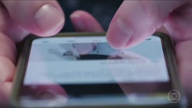 Jovens são investigados por usar IA para criar “nudes” falsos de colegas