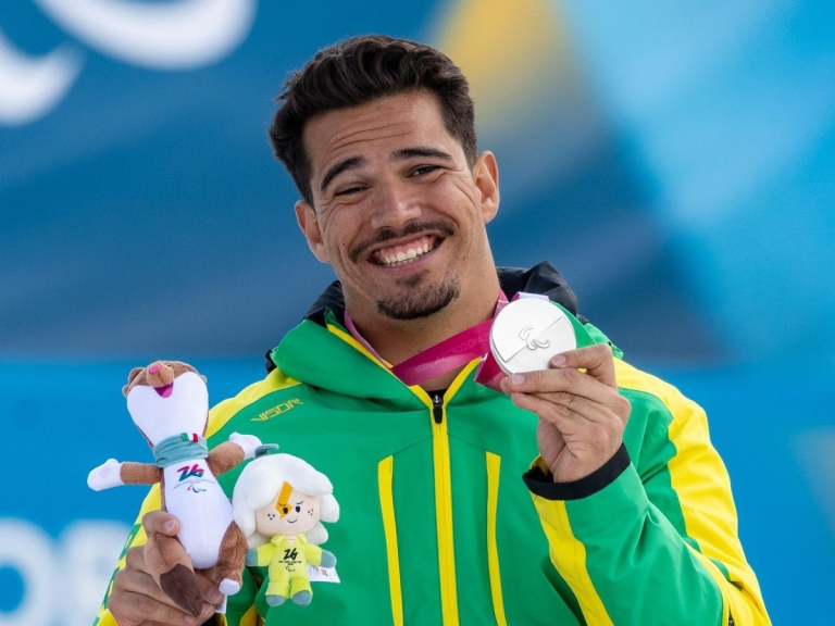 Cristian Ribera conquista medalha de prata para o Brasil na Paralimpíada