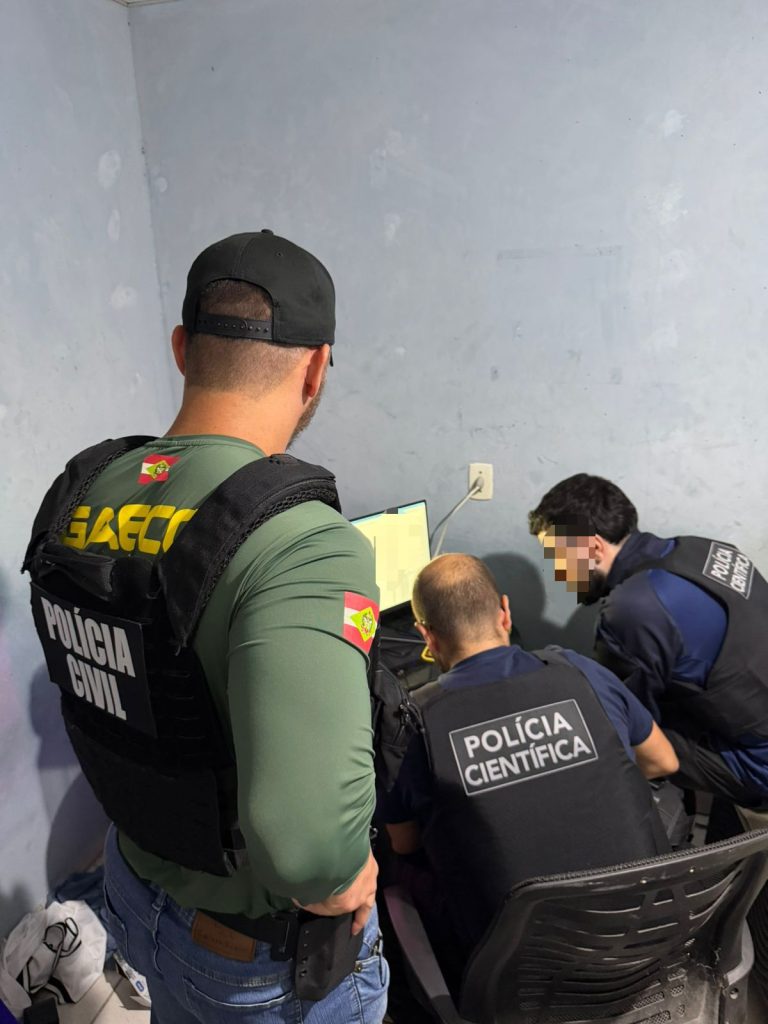 Operação mira suspeito por armazenar conteúdo de abuso sexual infantil
