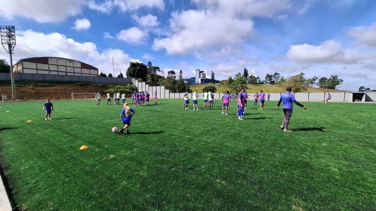 Estádio da Montanha já conta com um campo sintético