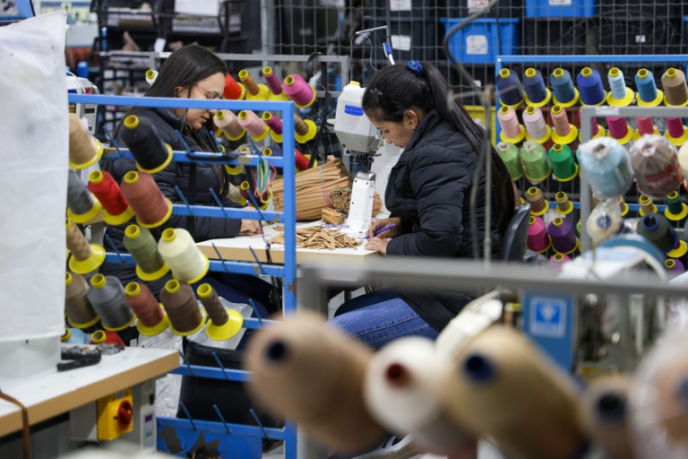 Sine registra nove mil vagas de emprego abertas em SC