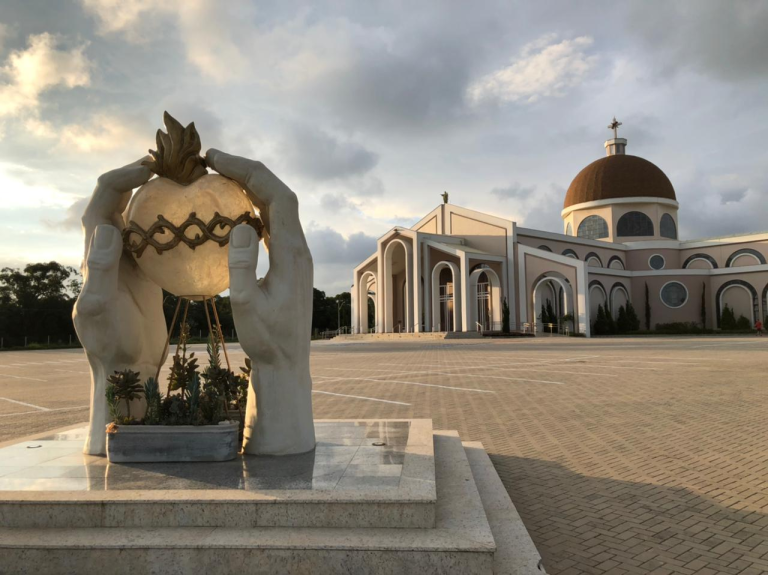 (vídeo) Basílica de Içara comemora 12 anos do início das obras