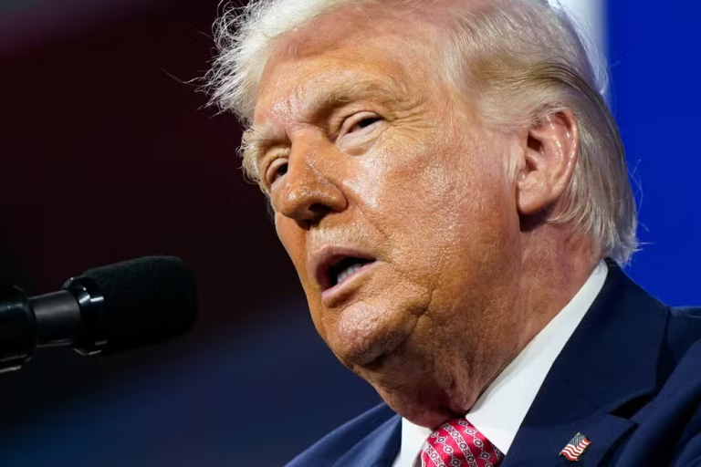 Trump aumentam pressão com novas sanções econômicas a Cuba