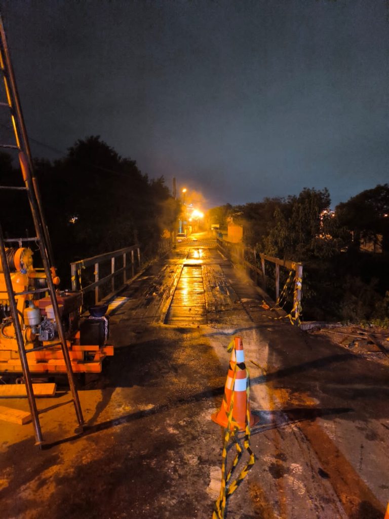 Ponte de acidente é incendiada pela segunda vez durante a noite