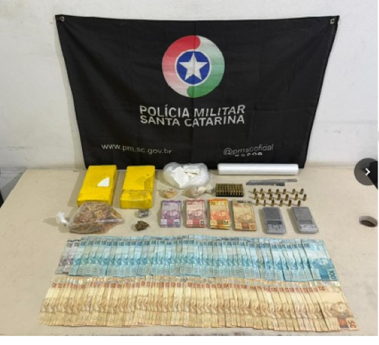 PM apreende mais dois quilos e meio de cocaína no Sul