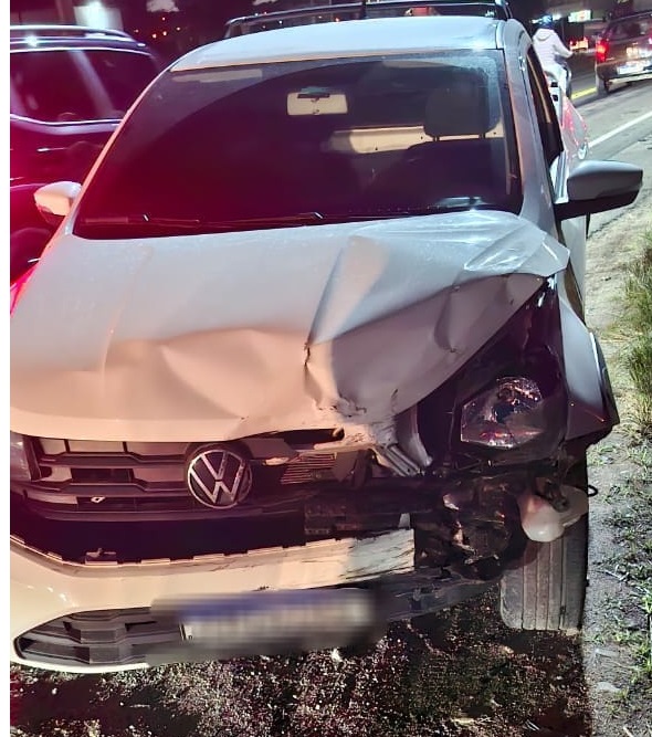 Acidente deixa uma mulher ferida na Rodovia Genésio Mazon