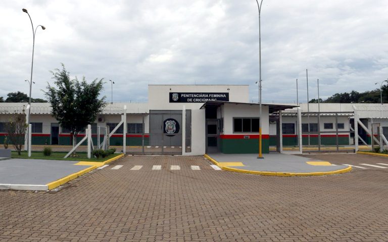Causa da morte de detenta em penitenciária de Criciúma é divulgada