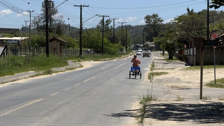Morro da Fumaça amplia mobilidade urbana com ciclovia no bairro Maccari