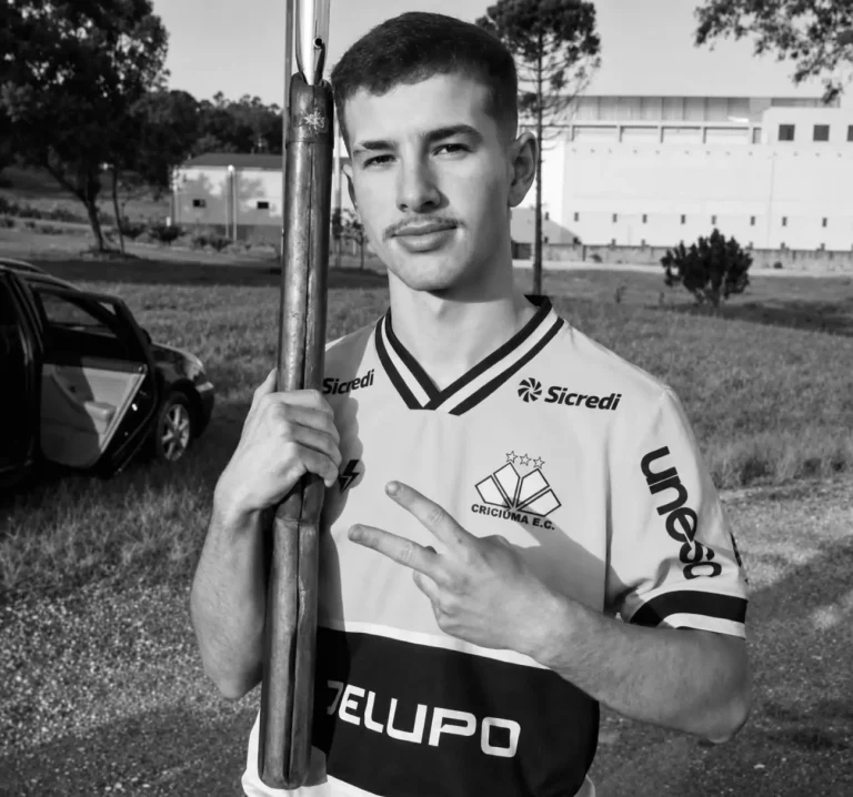 Jovem de 20 anos morre no hospital após grave acidente em Criciúma
