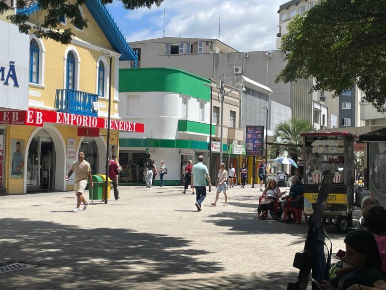 Programação especial marca edição de agosto do Sábado Mais