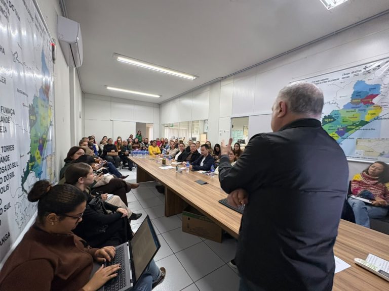 Municípios discutem  saúde e assistência social