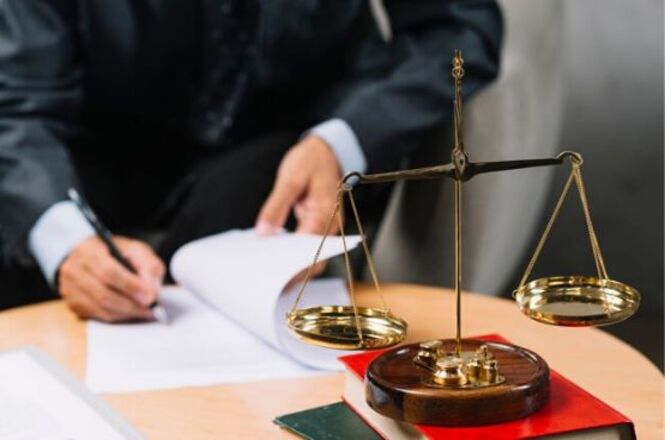Casal é condenado por tortura e maus-tratos à filha com deficiência