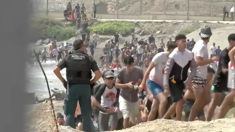 Mais de 48 mil imigrantes saíram de Ceuta, diz Espanha