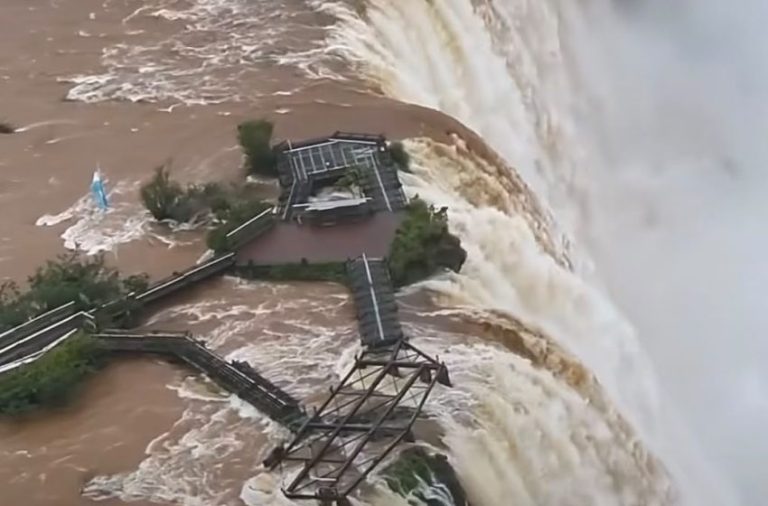Argentina desmontará passarela da Garganta do Diabo em Foz do Iguaçu