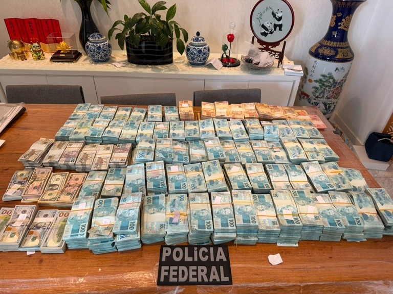 Operação da PF investiga grupo por contrabando e lavagem de dinheiro em SC