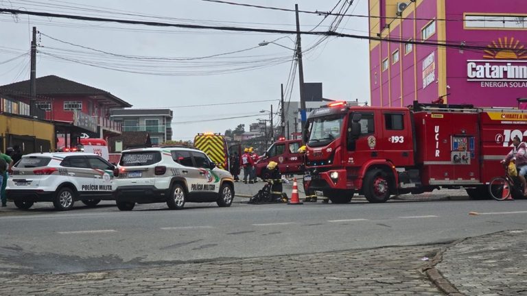 Homem vai atrás da ex em restaurante, provoca incêndio e morre carbonizado