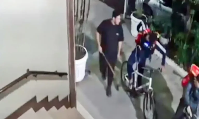Quatro envolvidos na morte de ciclista espancado estão presos