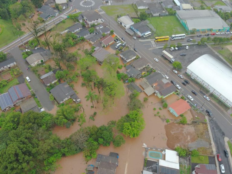 Mais três cidades decretam situação de emergência em Santa Catarina