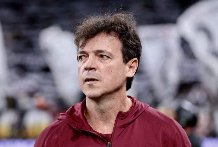 Fernando Diniz, técnico do Corinthians