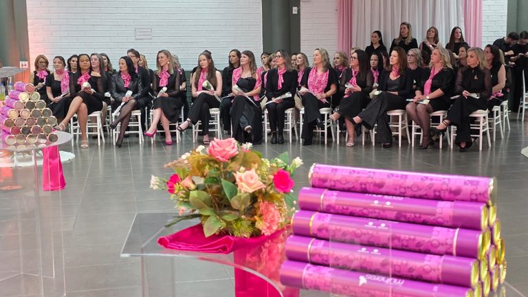 Programa Mulheres Cooperativistas da Coopercocal forma 39 mulheres