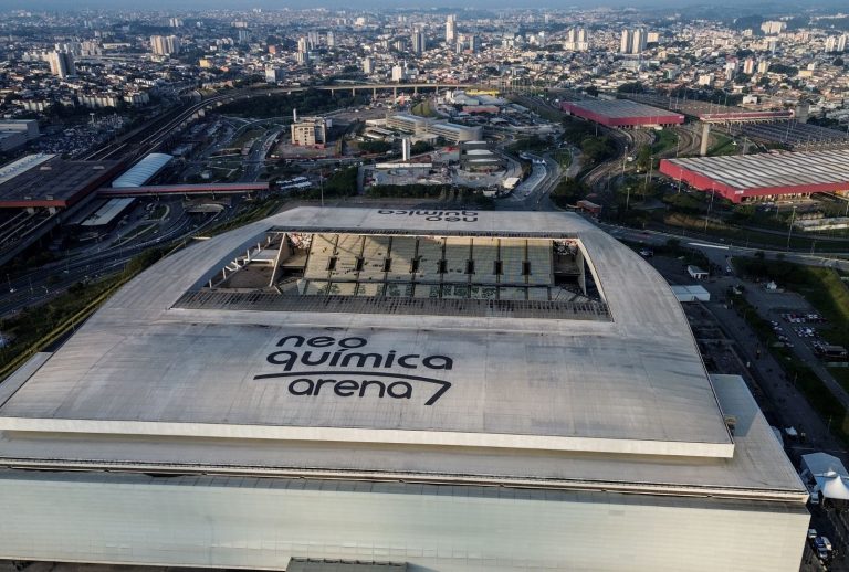 Neo Química Arena recebe Corinthians x Fluminense