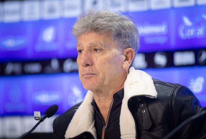Renato Gaúcho em sua apresentação no Grêmio
