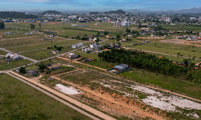 Venda de terrenos sem registro condena quatro pessoas em Araranguá