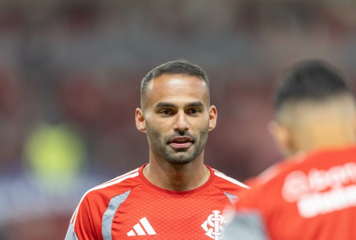 Thiago Maia em Internacional x Grêmio