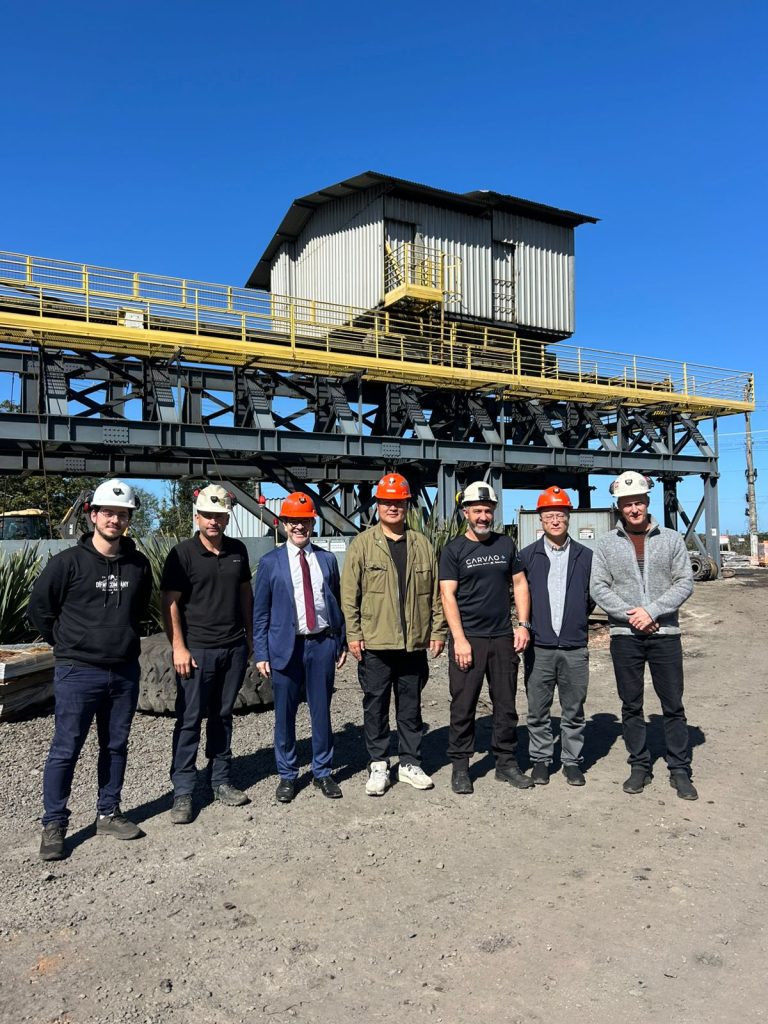 Siecesc-Carvão+ recebe chineses para discutir tecnologias na mineração
