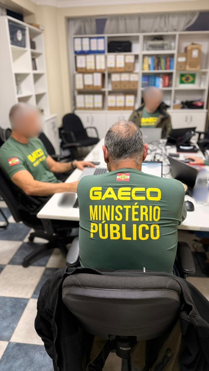 GAECO investiga empresas por fraude fiscal e lavagem de dinheiro em SC e PR