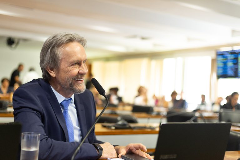 Recuperado, Pedro Uczai retorna a SC para reforçar agenda de campanha