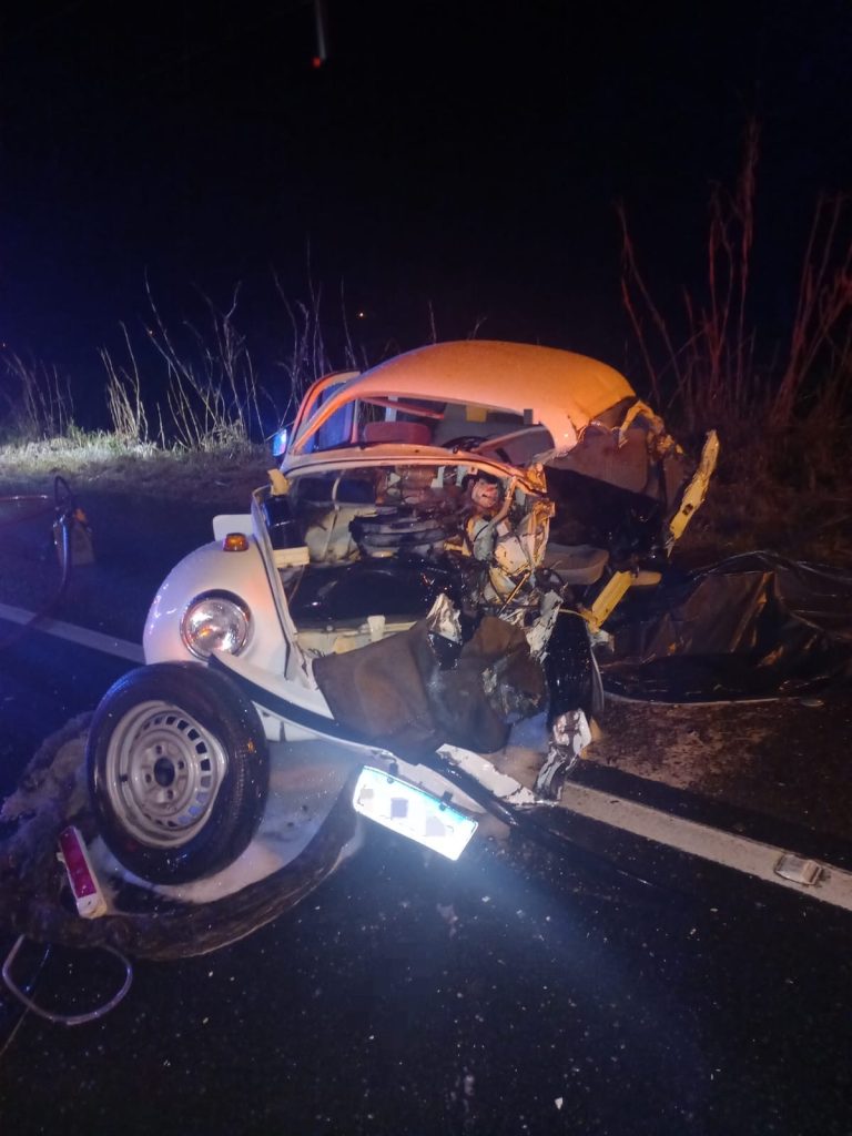 Motorista de Fusca morre após colisão com caminhão na SC-108