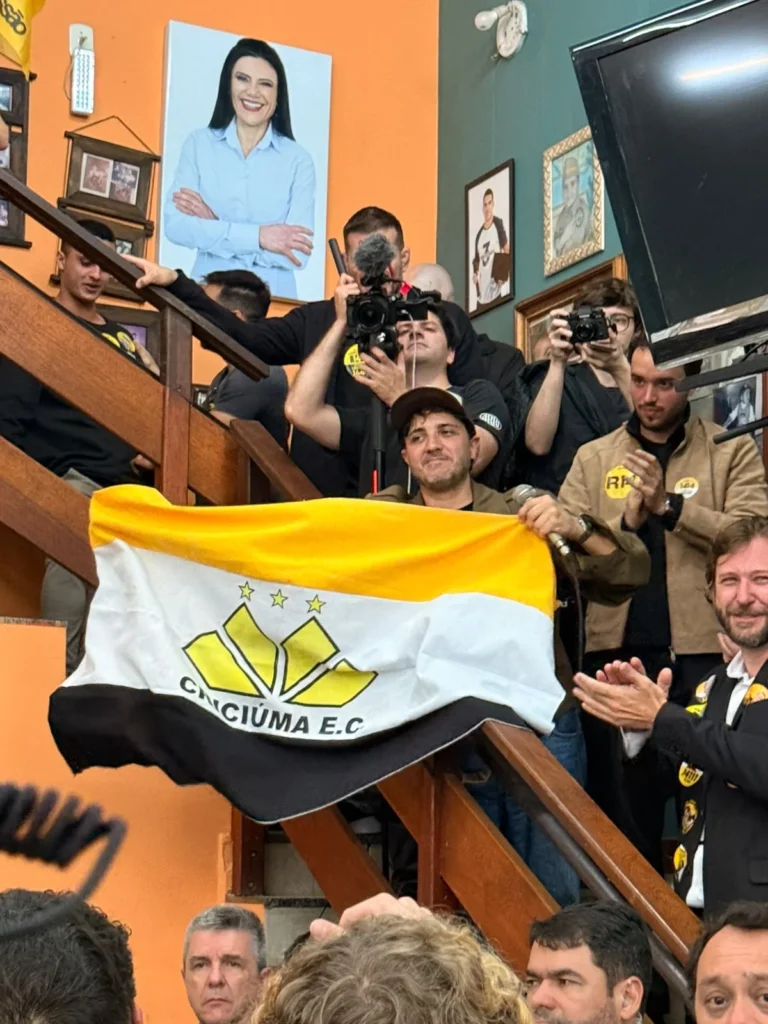 (vídeo)Presidenciável Renan Santos leva propostas a Criciúma