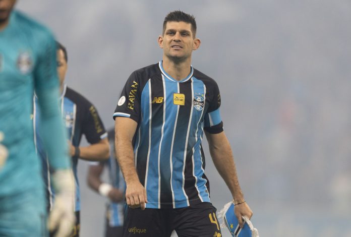 Kannemann, zagueiro do Grêmio